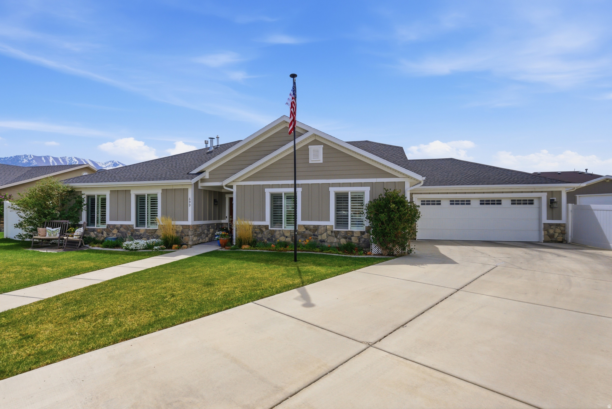 CRYSTAL SPRINGS - Residential