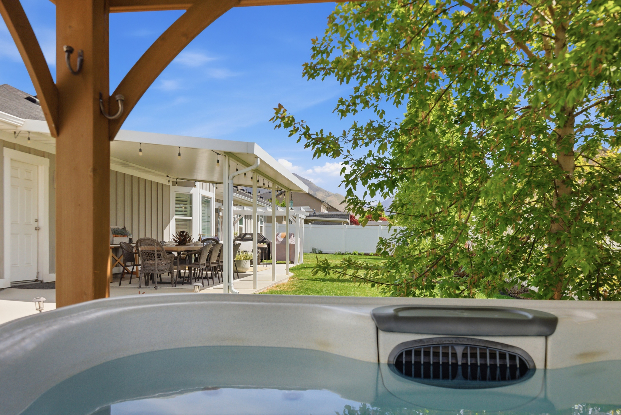 CRYSTAL SPRINGS - Residential