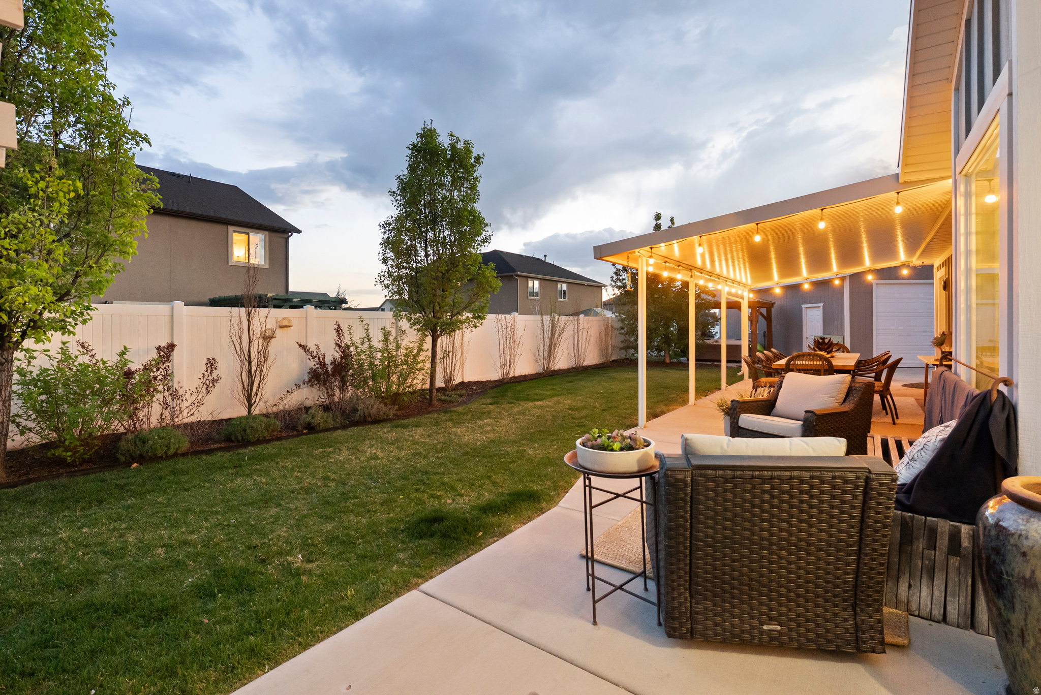 CRYSTAL SPRINGS - Residential