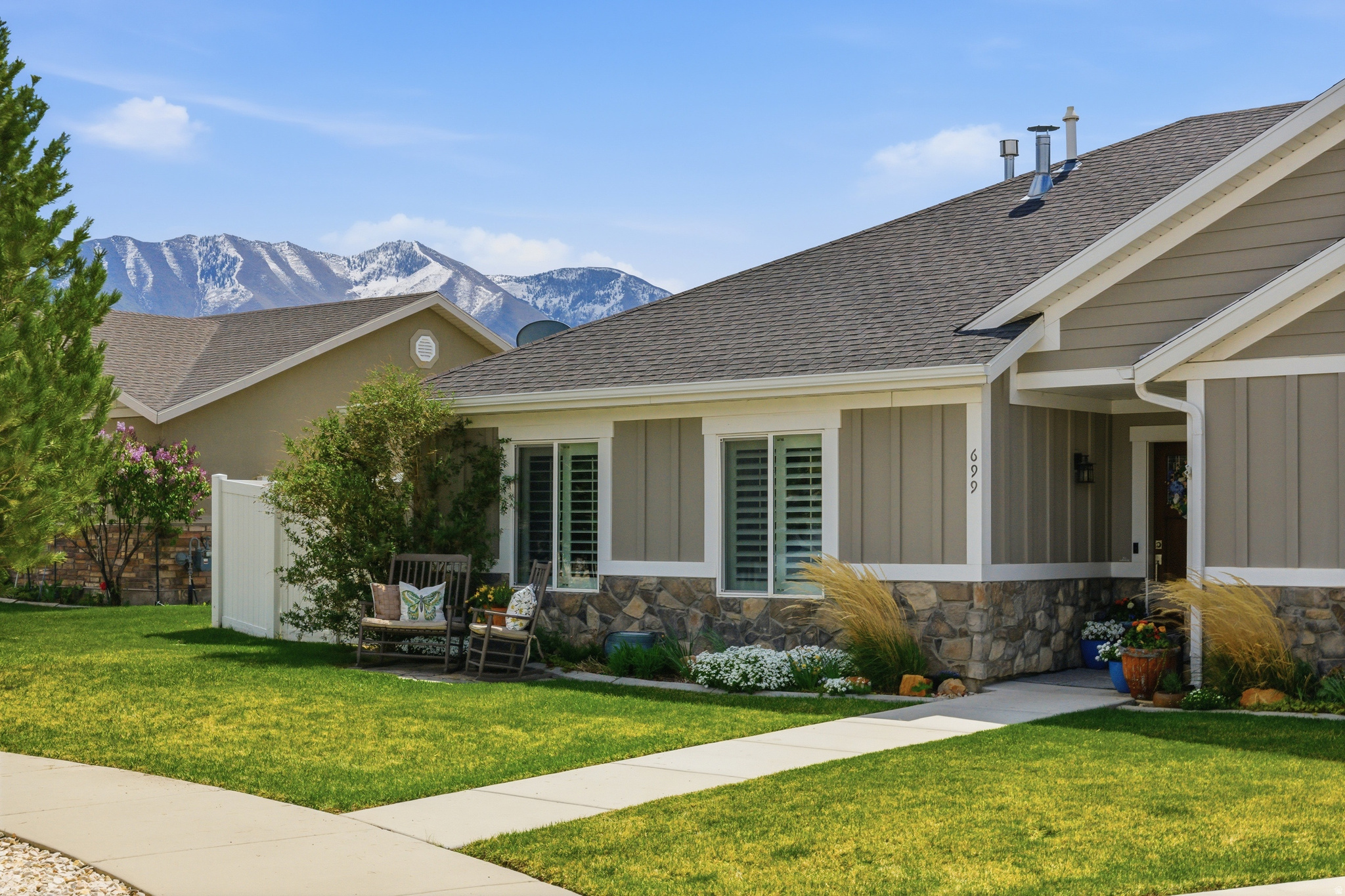 CRYSTAL SPRINGS - Residential