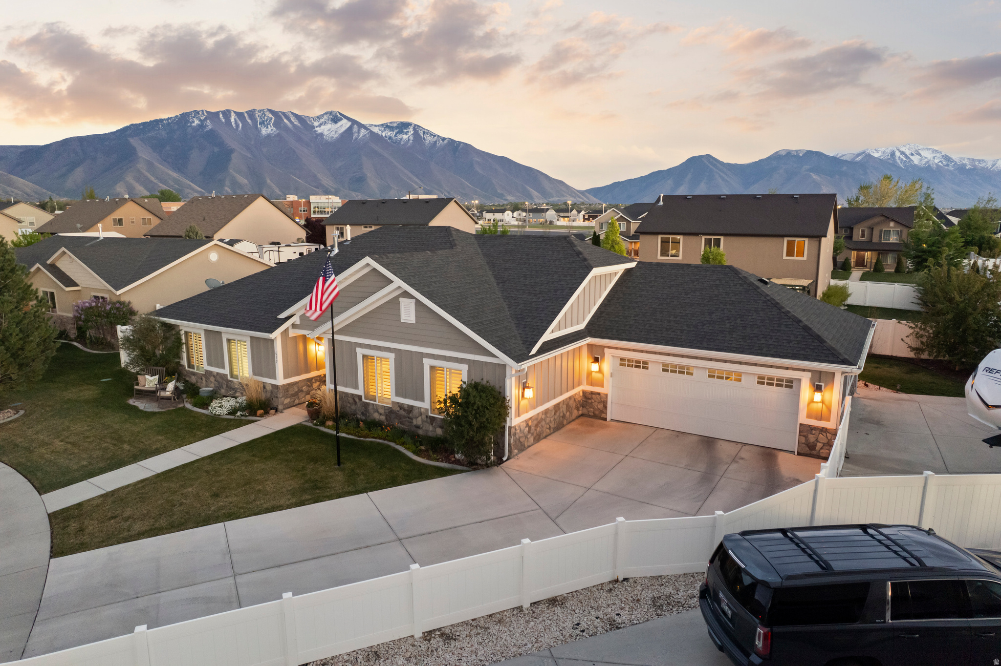 CRYSTAL SPRINGS - Residential