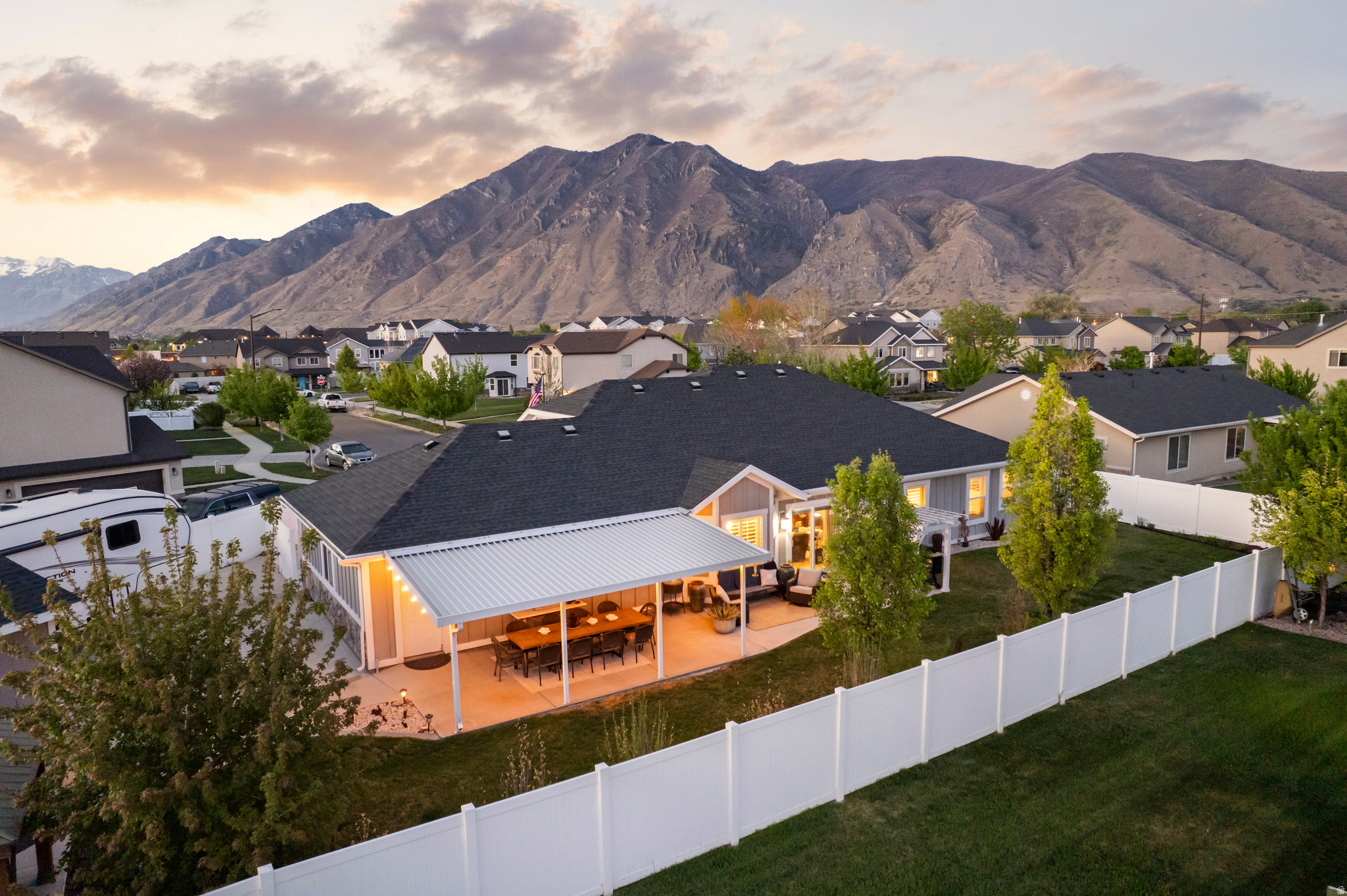 CRYSTAL SPRINGS - Residential