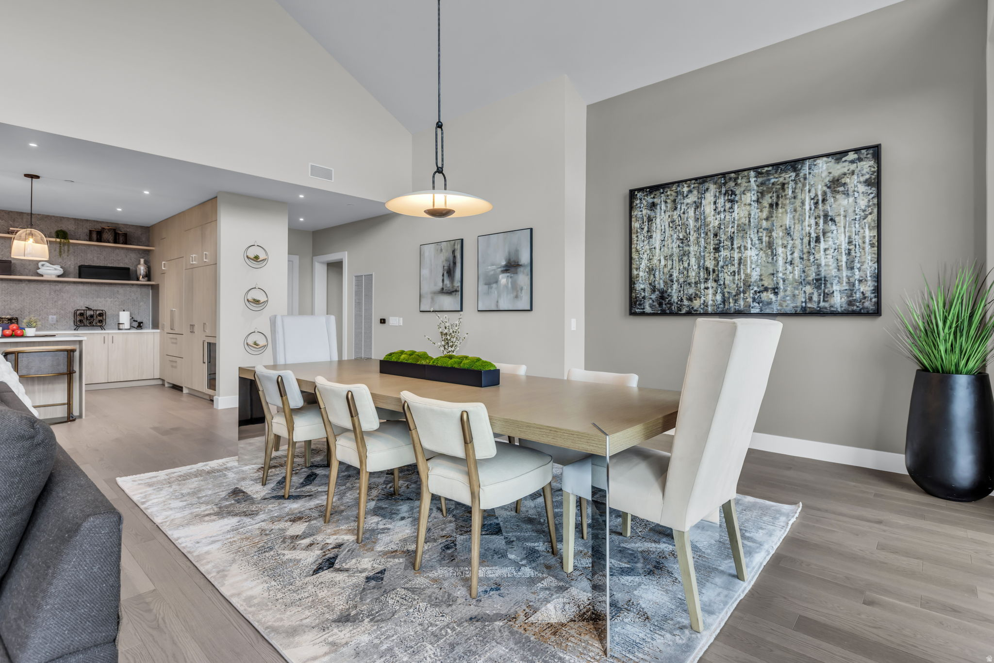 RESIDENCES AT THE GRAND HYATT - Residential