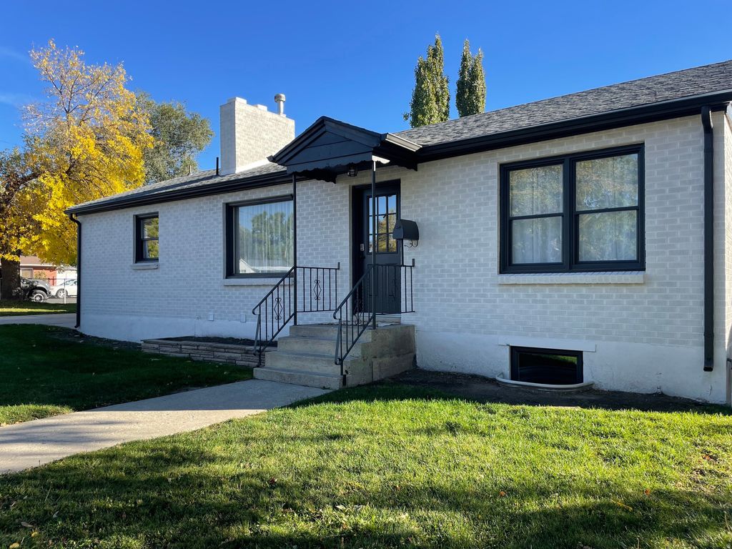 Photo of 112 E 8680 S, Sandy, UT 84070 (MLS # 2143090)