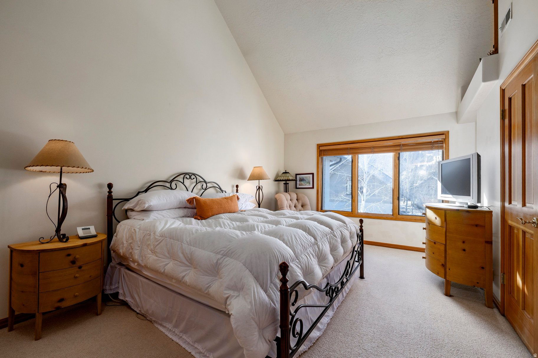 DEER LAKE VILLAGE - Residential