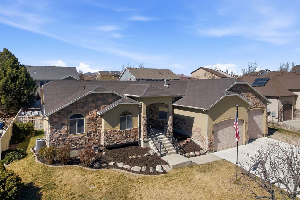 Photo of 11178 S VIA BONITO DR W, South Jordan, UT 84095 (MLS # 2147989)