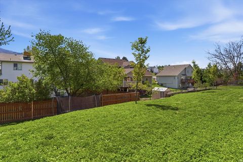 Tiny photo for 2204 E 3225 N, Layton, UT 84040 (MLS # 2154021)