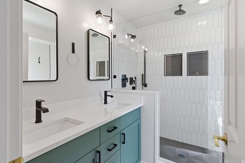 Tiny photo for 2204 E 3225 N, Layton, UT 84040 (MLS # 2154021)