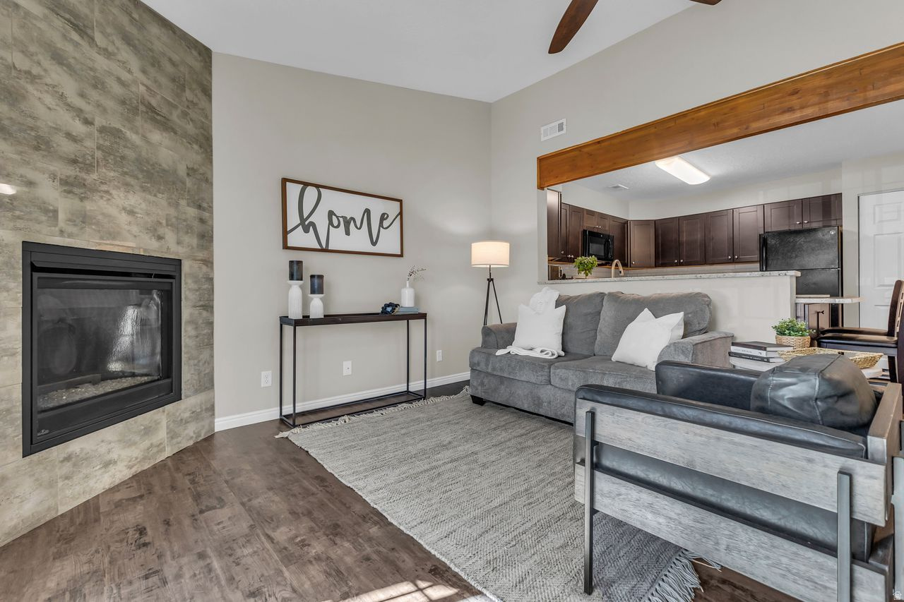STONEGATE CONDOS - Residential