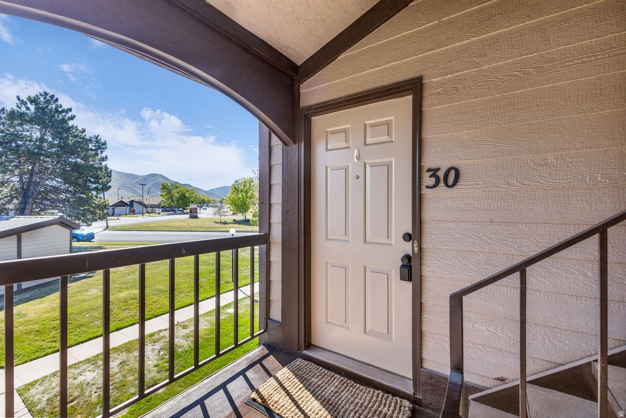 STONEGATE CONDOS - Residential