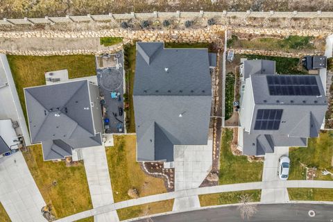 Tiny photo for 2103 N ELDERBERRY DR W, Saratoga Springs, UT 84045 (MLS # 2127888)