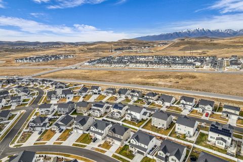 Tiny photo for 2103 N ELDERBERRY DR W, Saratoga Springs, UT 84045 (MLS # 2127888)