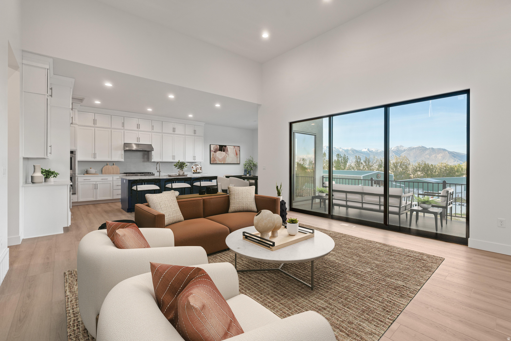 WESTLAKE VISTAS - Residential