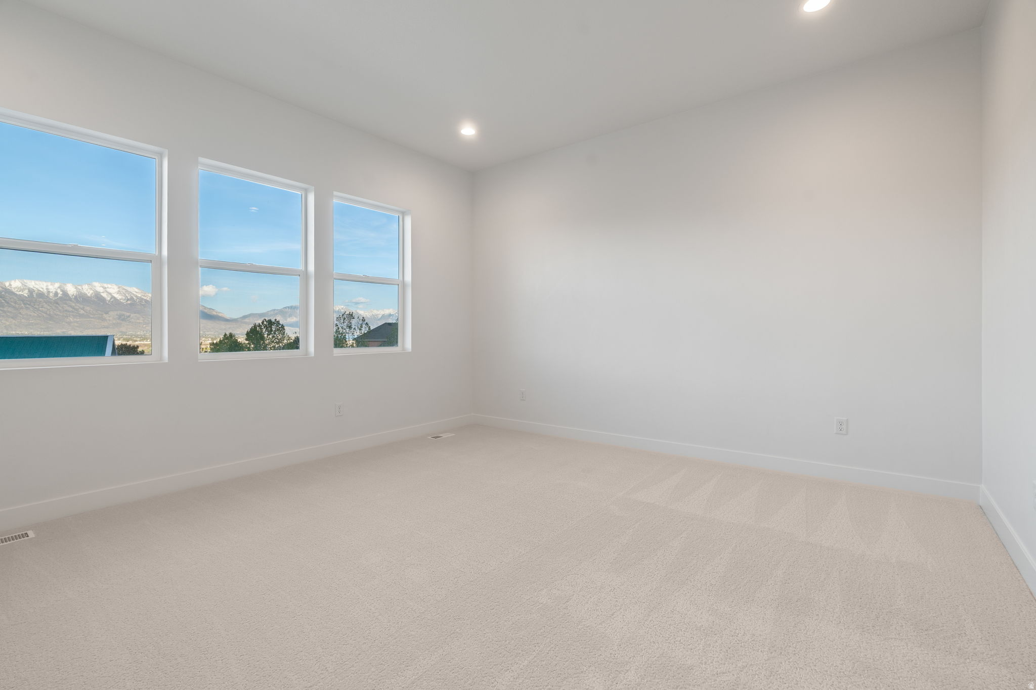 WESTLAKE VISTAS - Residential