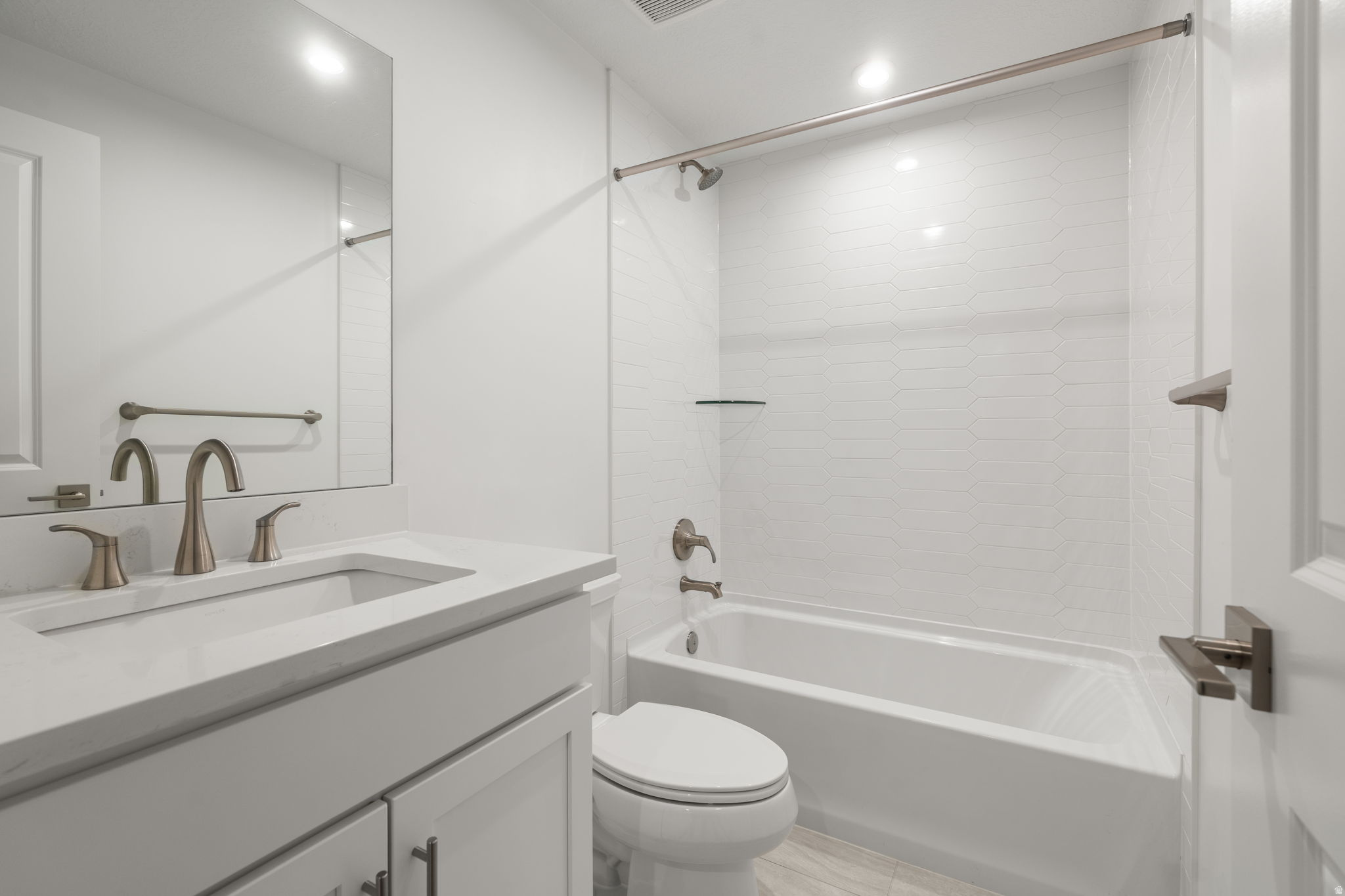 WESTLAKE VISTAS - Residential