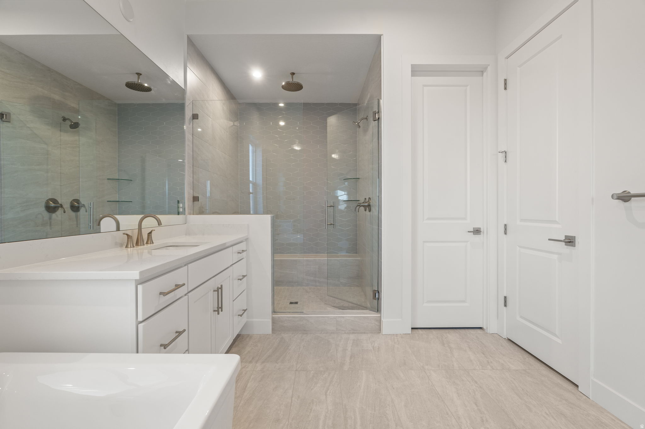 WESTLAKE VISTAS - Residential