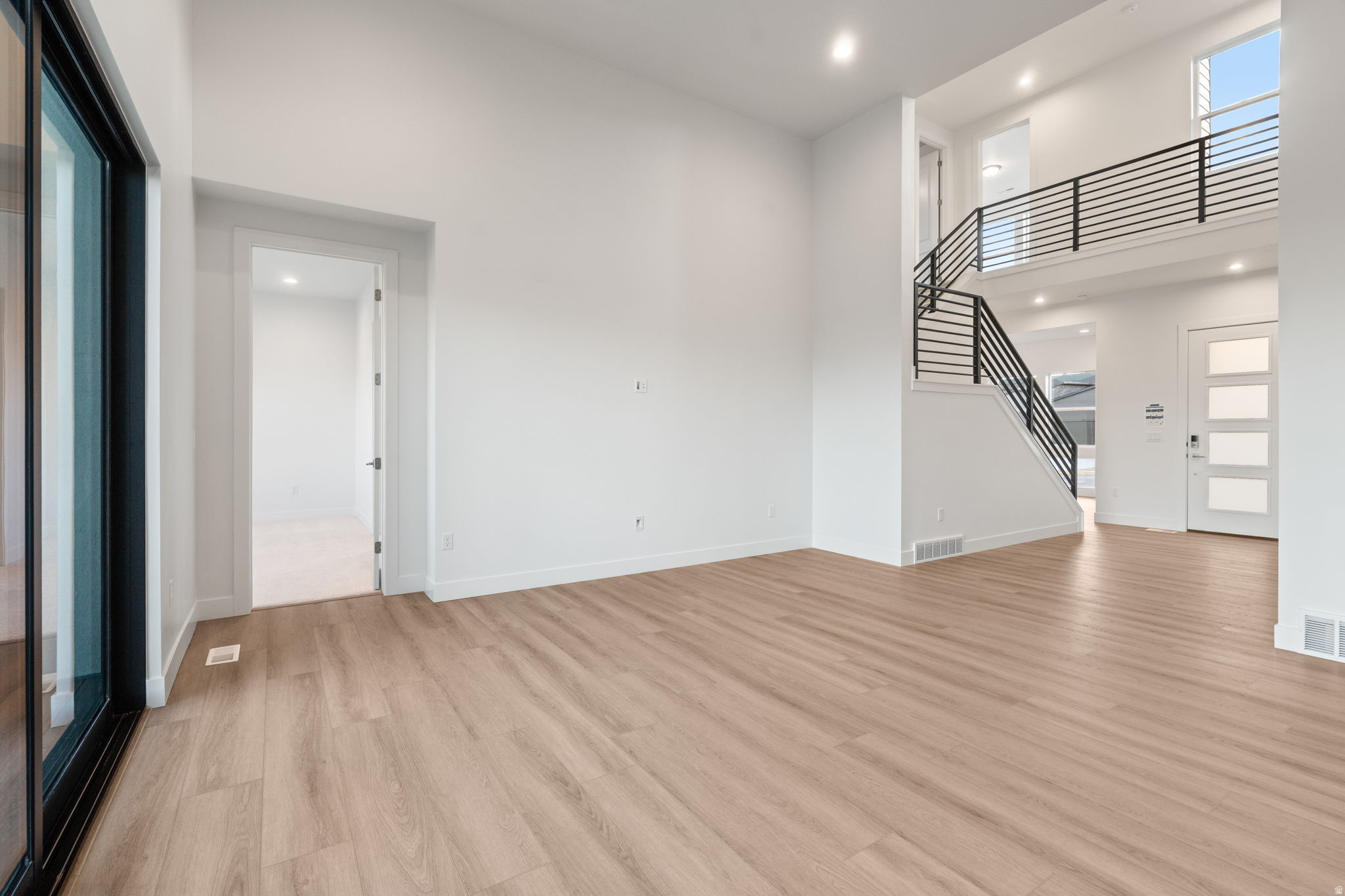 WESTLAKE VISTAS - Residential