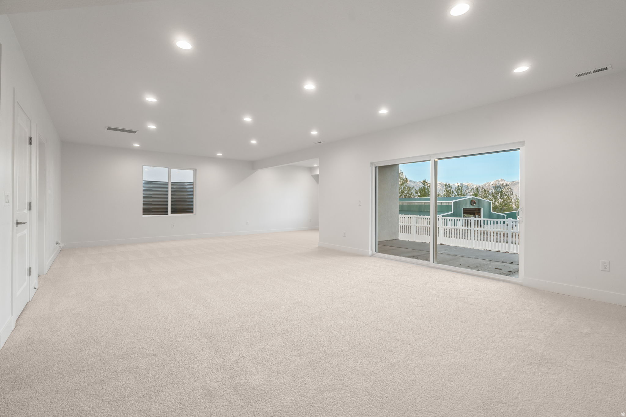 WESTLAKE VISTAS - Residential