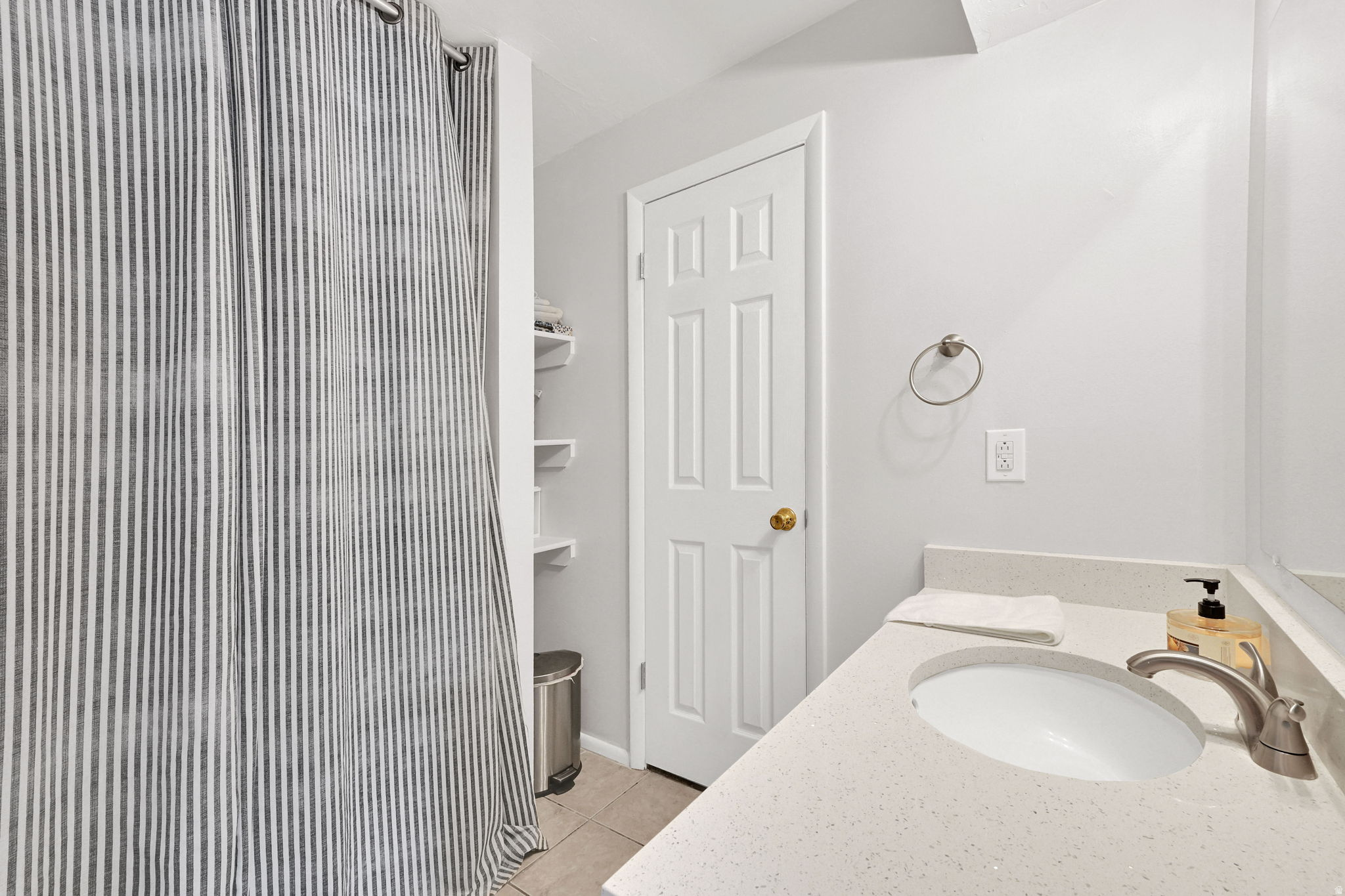 MEADOWS - Residential