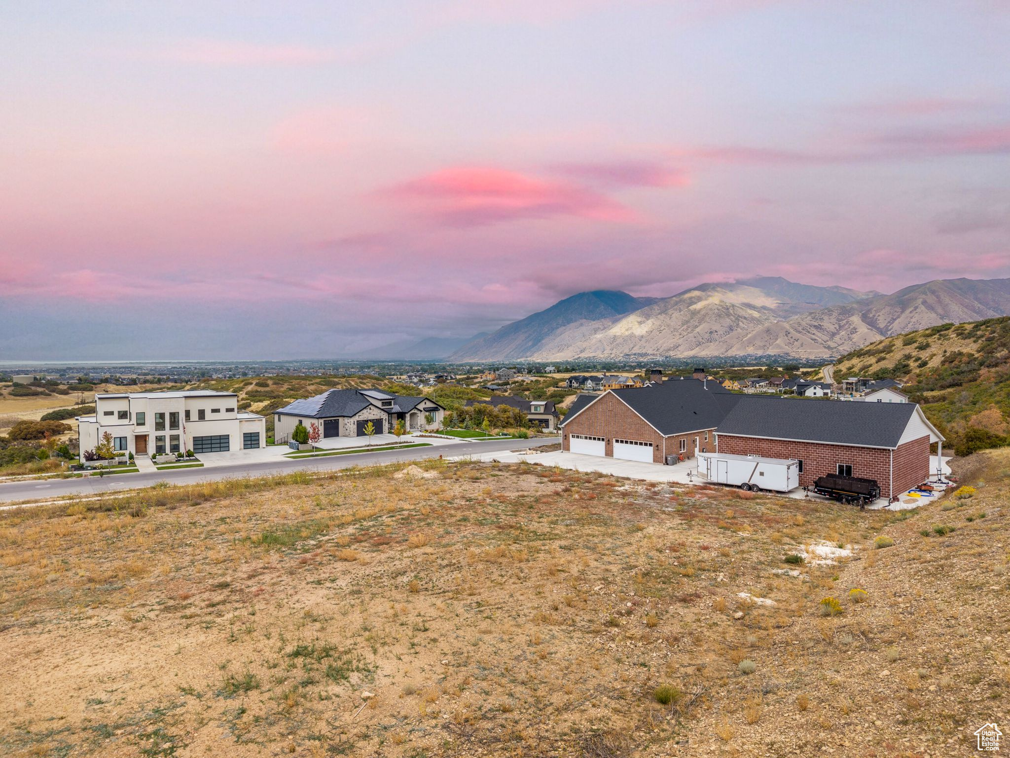 HIDDEN HOLLOW - Land