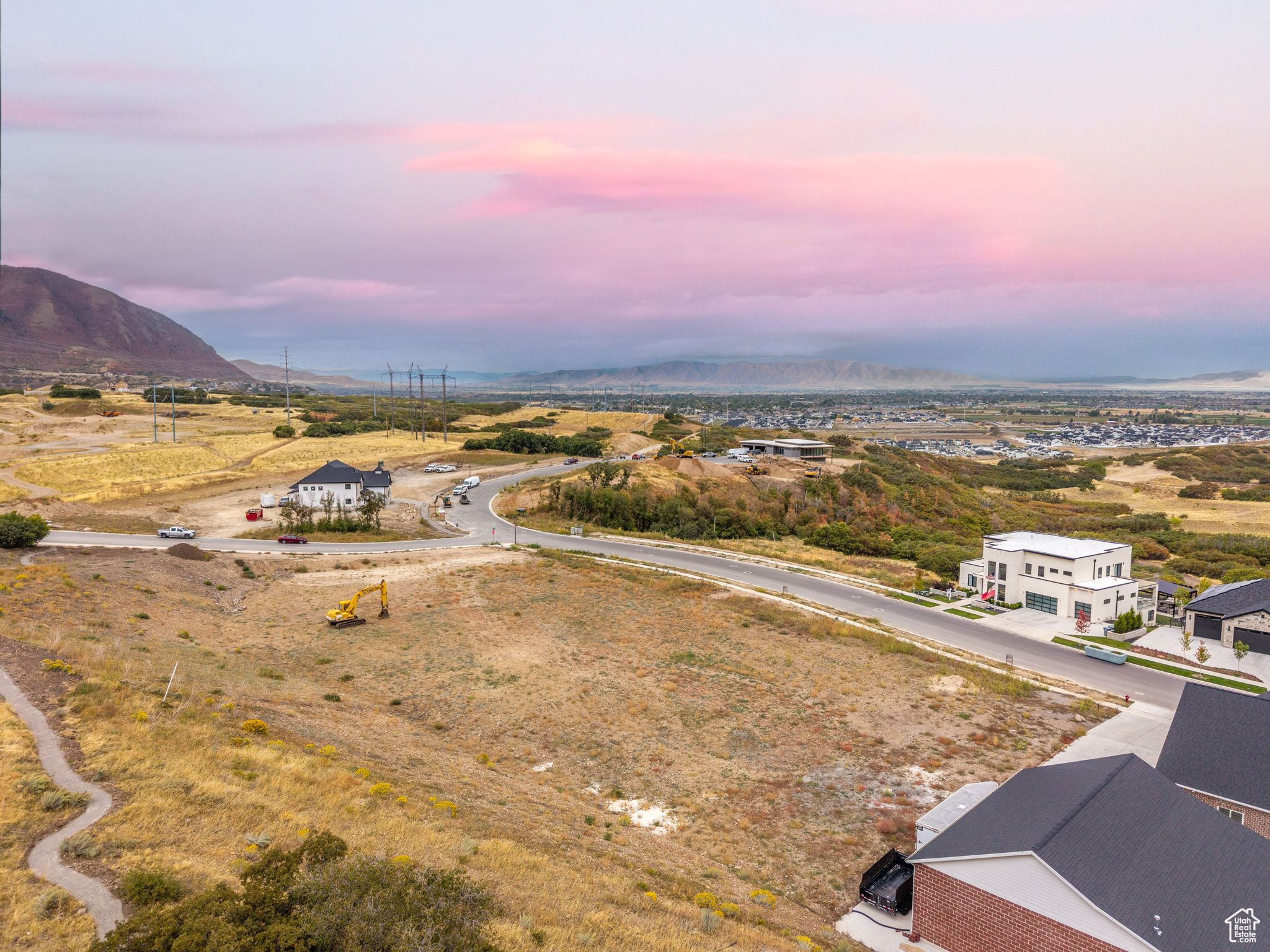 HIDDEN HOLLOW - Land