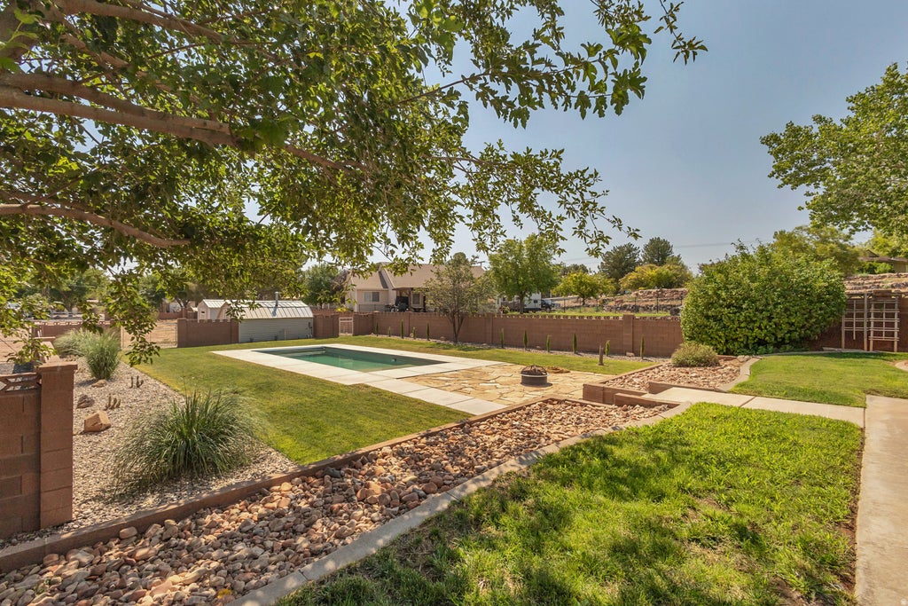 Photo of 155 N 1580 W, Hurricane, UT 84737 (MLS # 2180828)