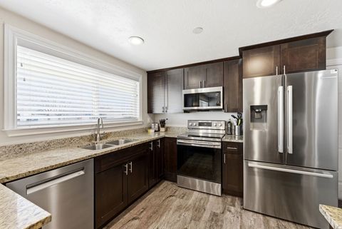Tiny photo for 564 S 590 E, Orem, UT 84097 (MLS # 2135183)