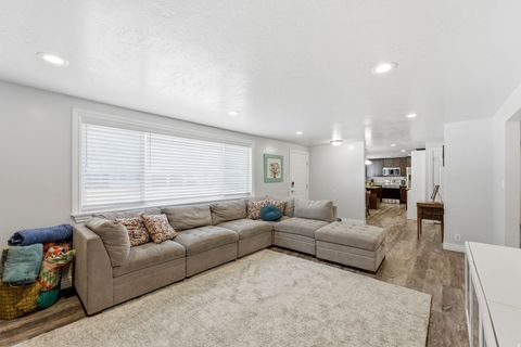 Tiny photo for 564 S 590 E, Orem, UT 84097 (MLS # 2135183)