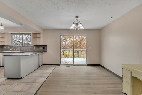 Tiny photo for 1650 E SOUTH WEBER DR, South Weber, UT 84405 (MLS # 2124101)