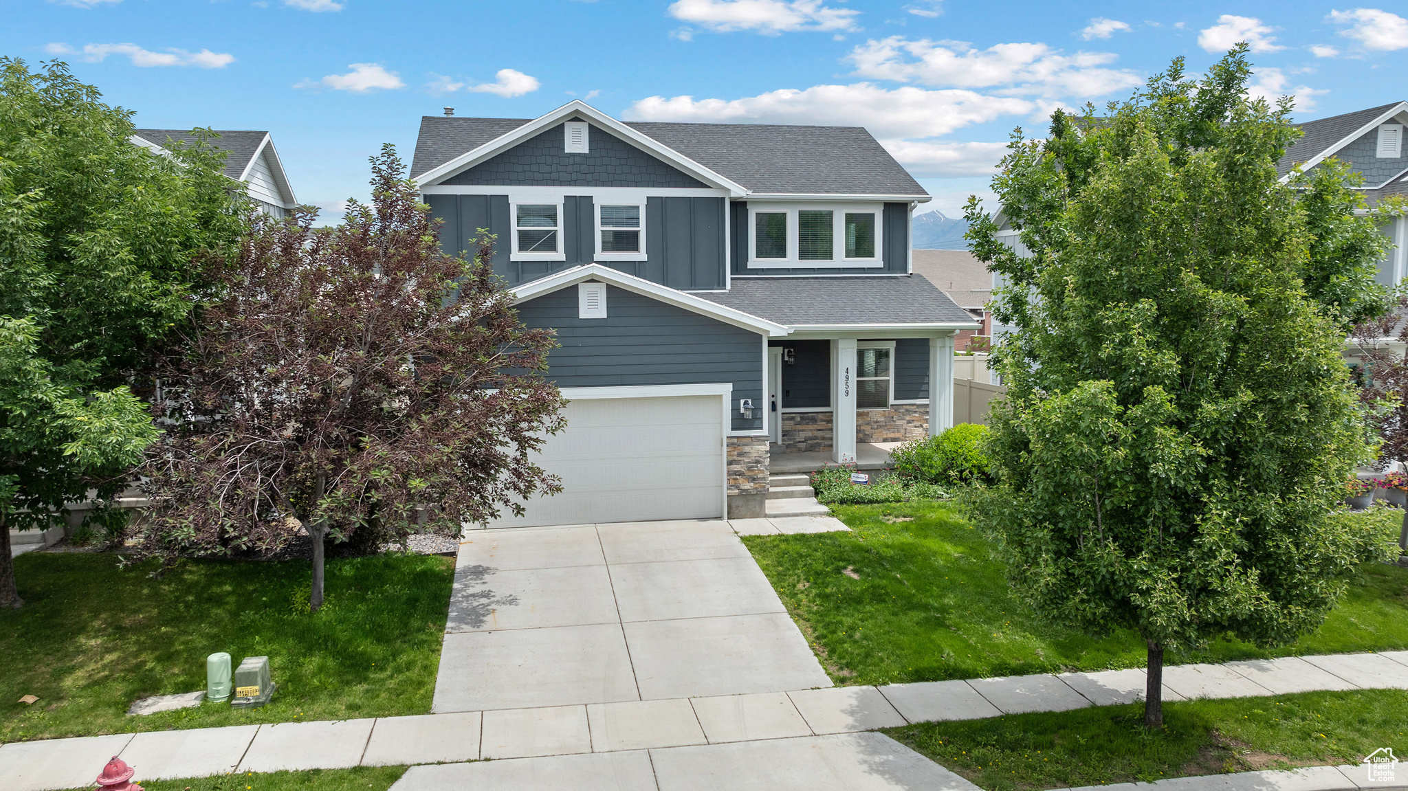 SILVER LAKE - Residential