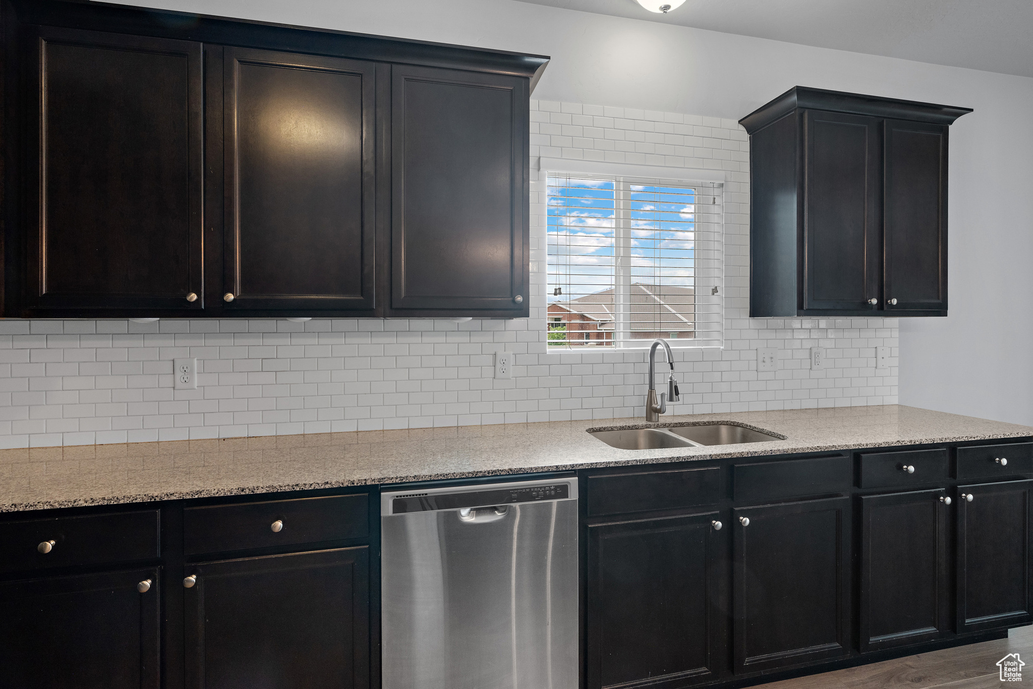 SILVER LAKE - Residential