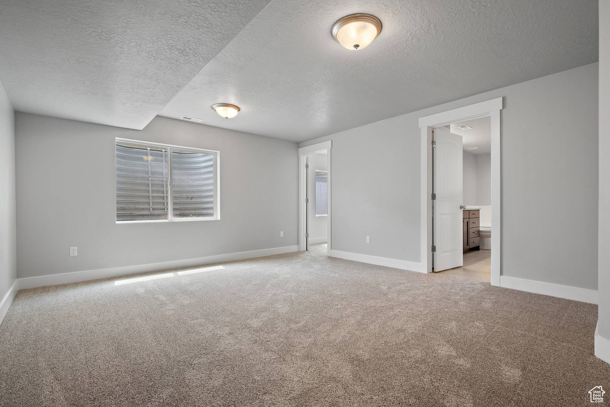 SILVER LAKE - Residential