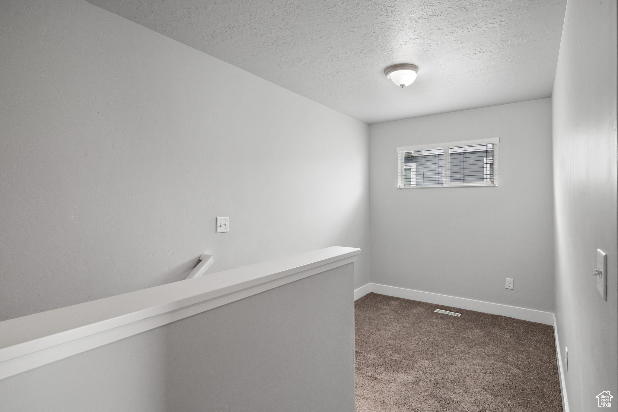 SILVER LAKE - Residential