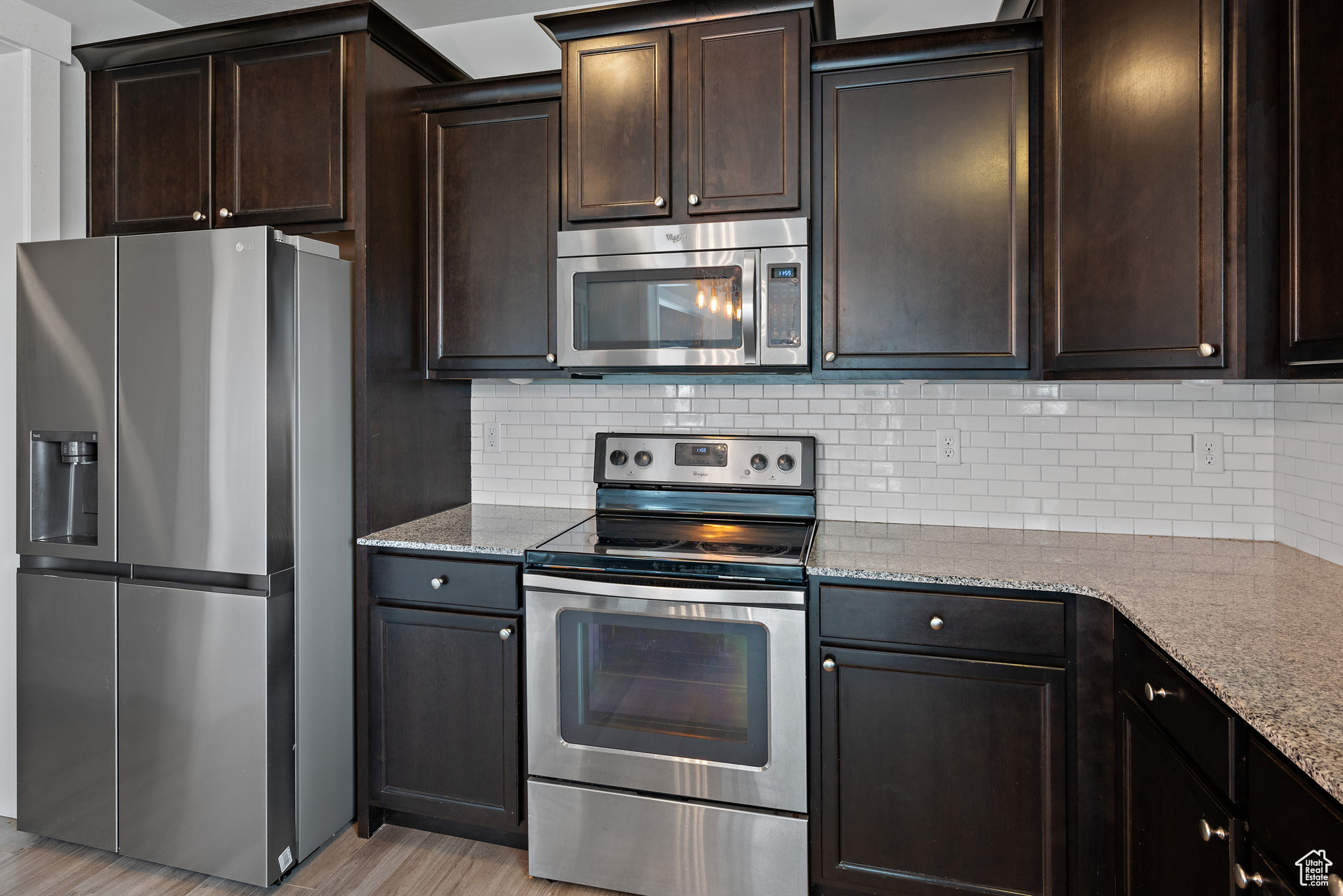 SILVER LAKE - Residential