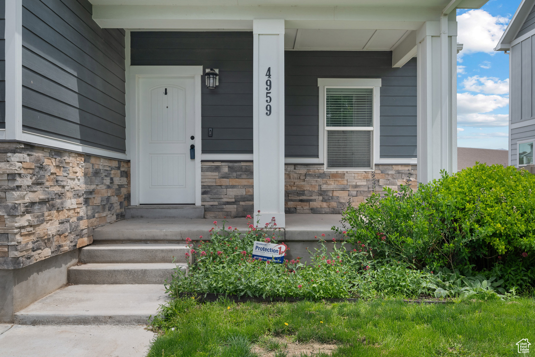 SILVER LAKE - Residential