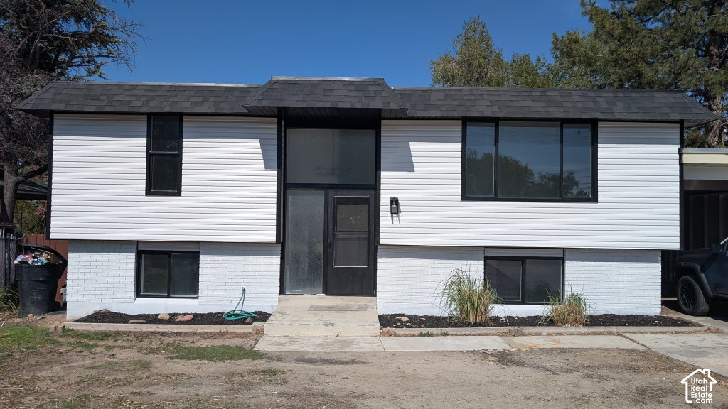 Photo of 1085 E 10600 S, Sandy, UT 84094 (MLS # 2190173)