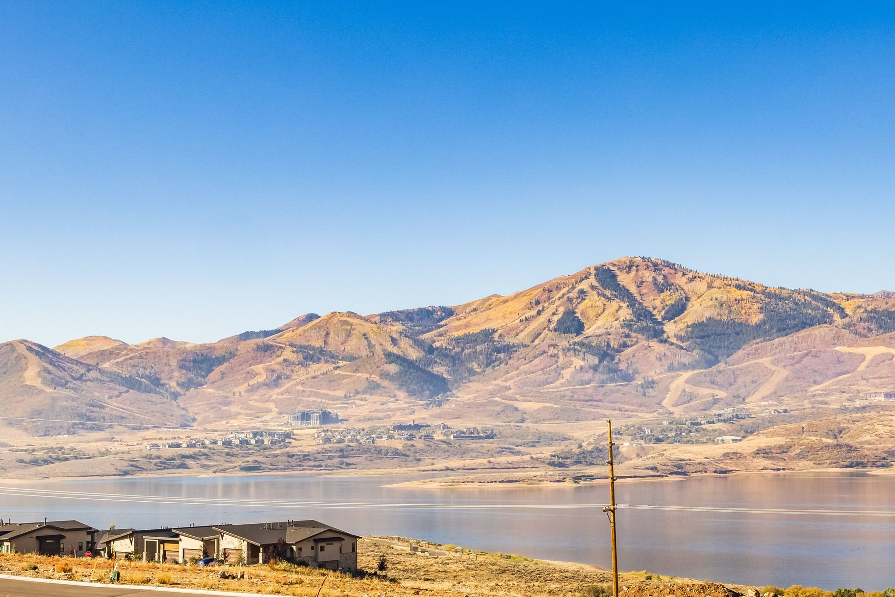 LAKE VIEW ESTATES - Residential