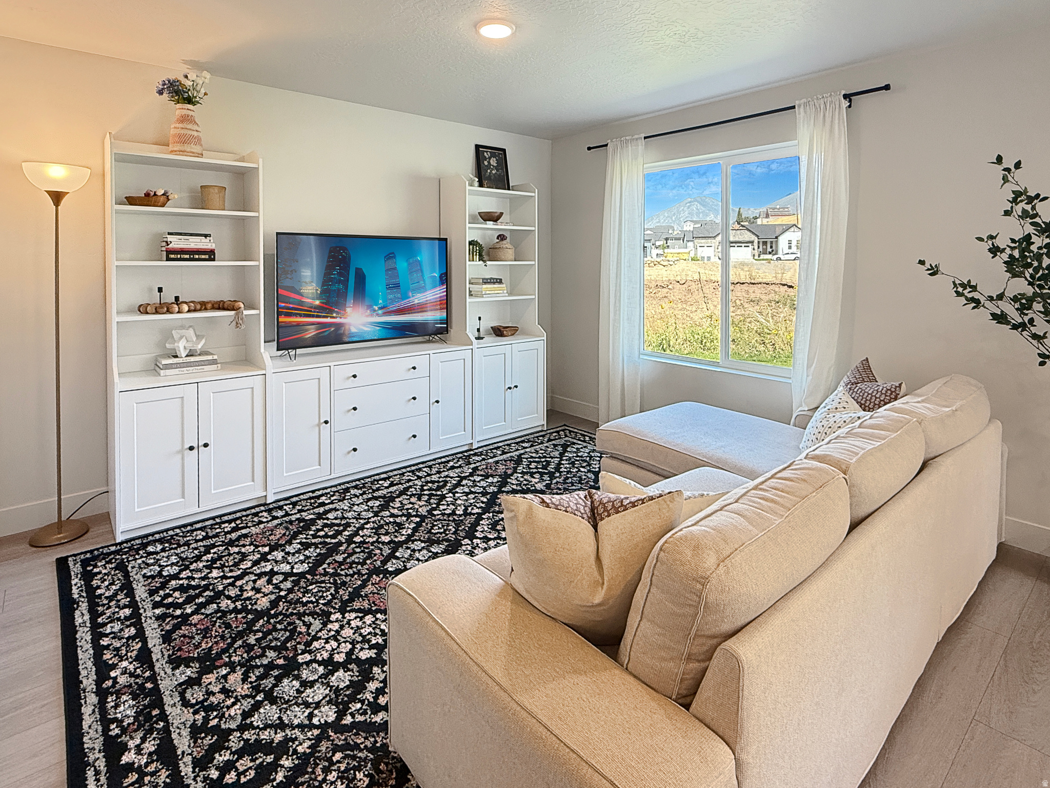 MAPLETON VILLAGE - Residential