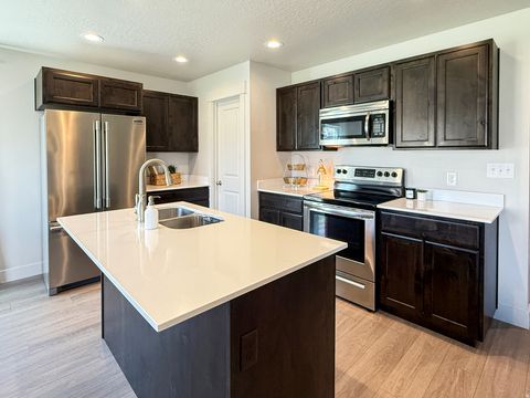 Tiny photo for 3713 S WHITE ASH DR, Mapleton, UT 84664 (MLS # 2120196)