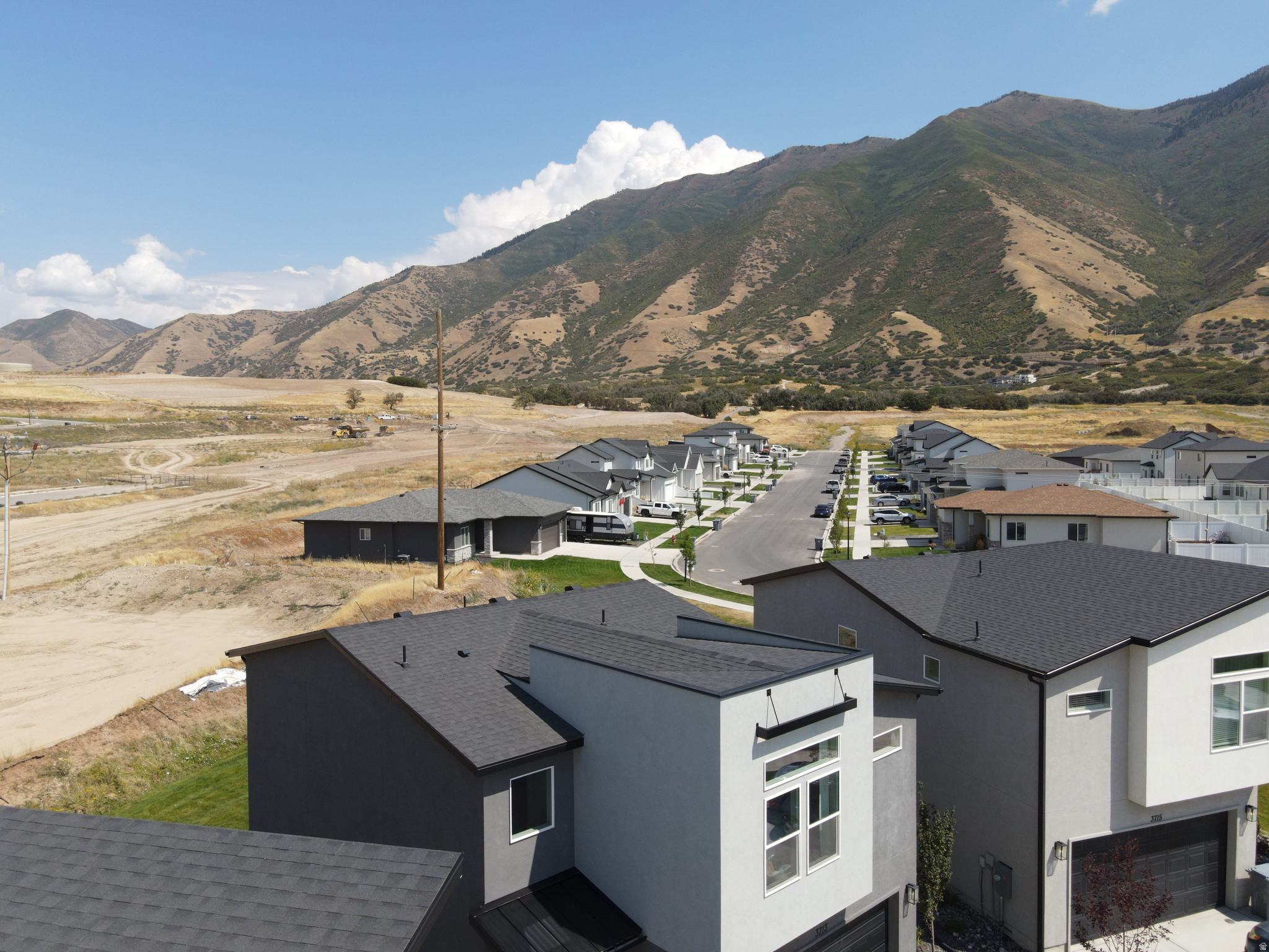 MAPLETON VILLAGE - Residential