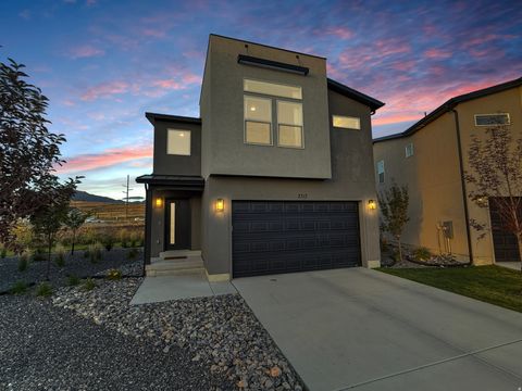 Photo of 3713 S WHITE ASH DR, Mapleton, UT 84664 (MLS # 2120196) Photo of 3713 S WHITE ASH DR, Mapleton, UT 84664 (MLS # 2120196)