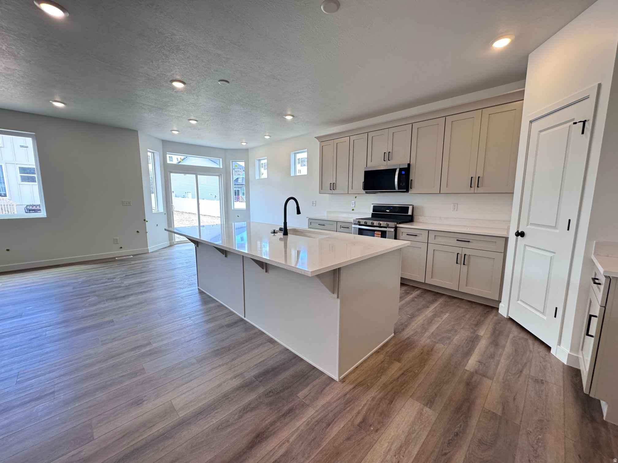 COLMAN VU ESTATES - Residential