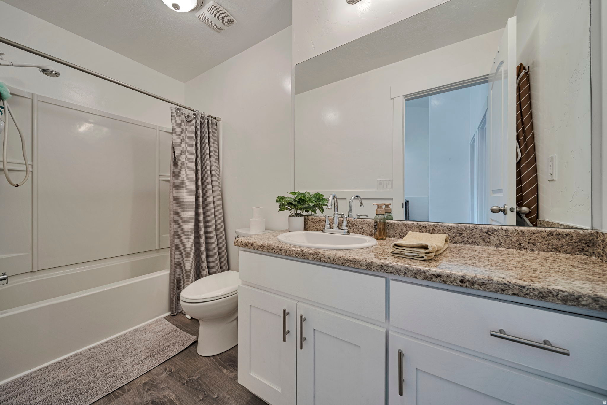 AUBURN FIELDS TOWNHOMES AMD - Residential