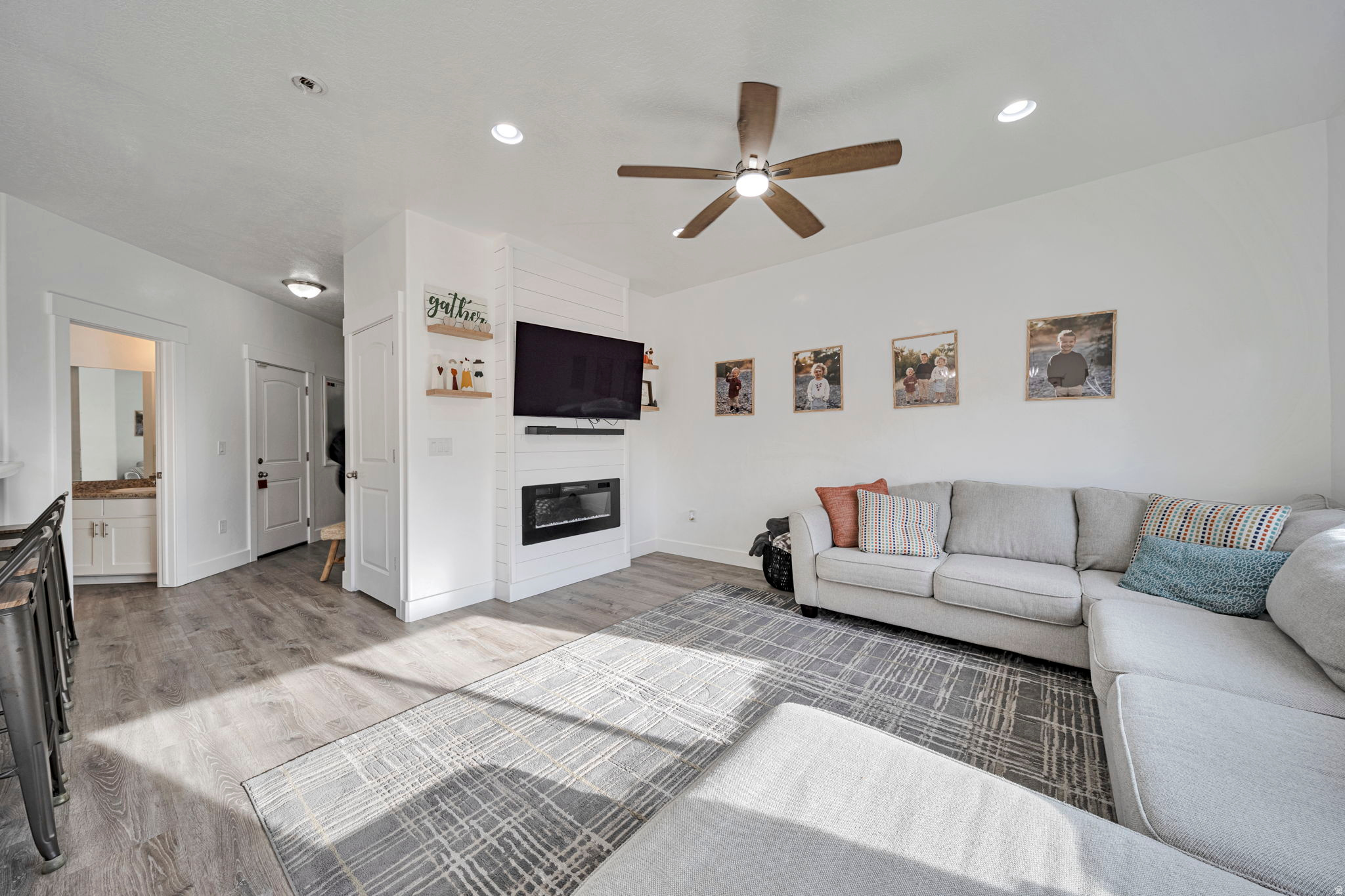 AUBURN FIELDS TOWNHOMES AMD - Residential