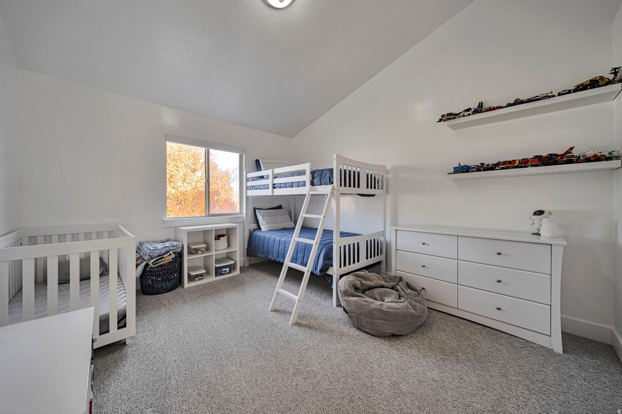 AUBURN FIELDS TOWNHOMES AMD - Residential