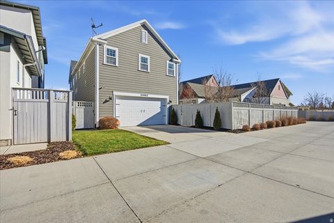 Tiny photo for 10462 S ABBOT WAY W, South Jordan, UT 84009 (MLS # 2126671)
