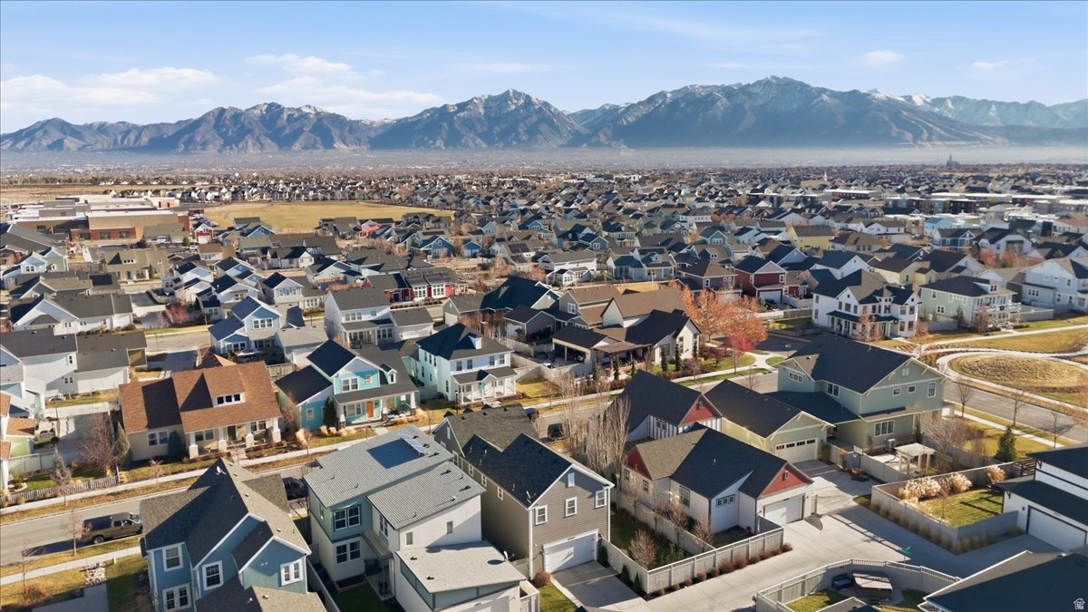 DAYBREAK - Residential