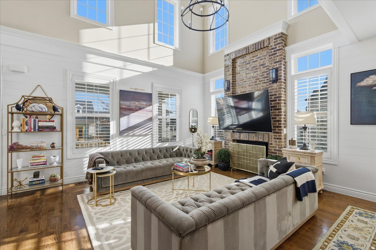 DAYBREAK - Residential