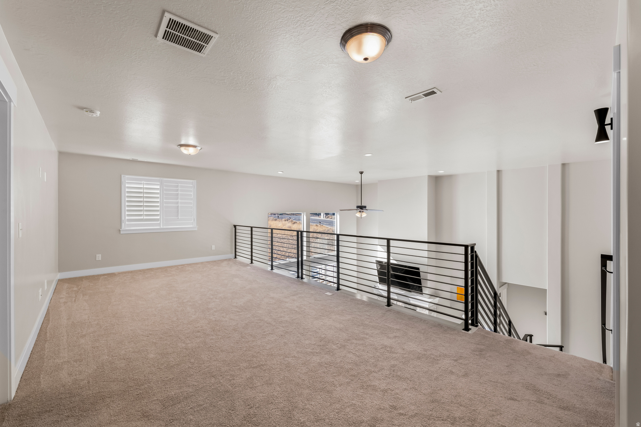 HIDDEN CANYON - Residential