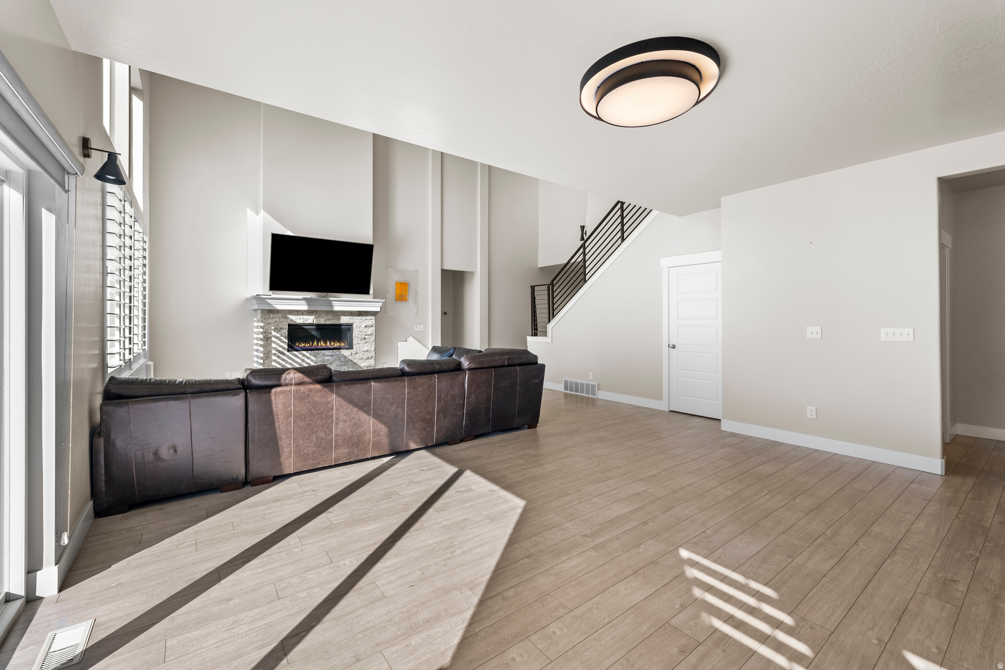 HIDDEN CANYON - Residential